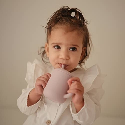 Wasserundurchlässiges Silikon gleiten nicht Baby Sippy-Schale mit Straw For Feeding